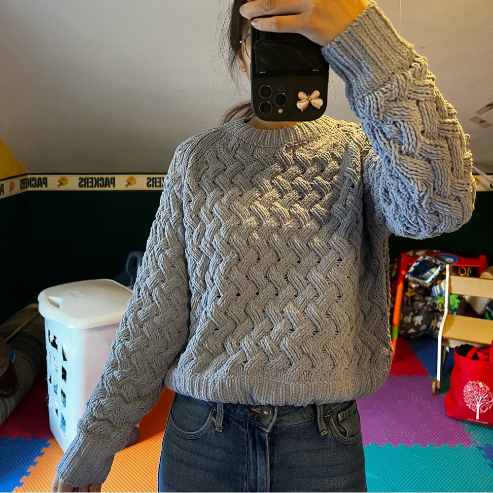 Kendall and Kylie crop sweater